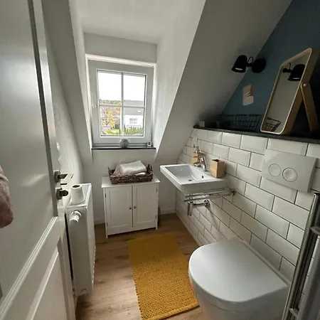 Stilvolles Gaestezimmer Mit Bad In Mechernich-zentrum Habitación en casa particular