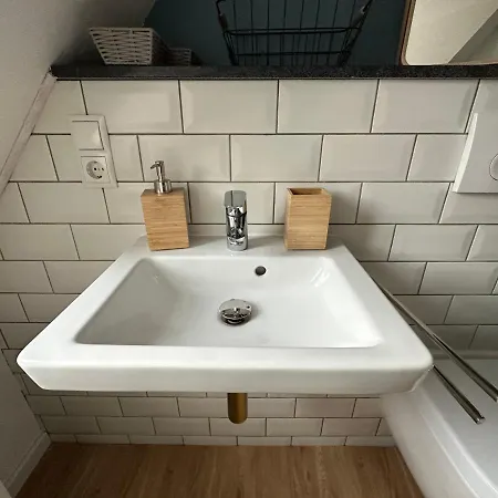 Stilvolles Gaestezimmer Mit Bad In Mechernich-zentrum Проживание в семье *