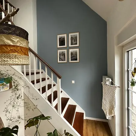 Проживание в семье Stilvolles Gaestezimmer Mit Bad In Mechernich-zentrum