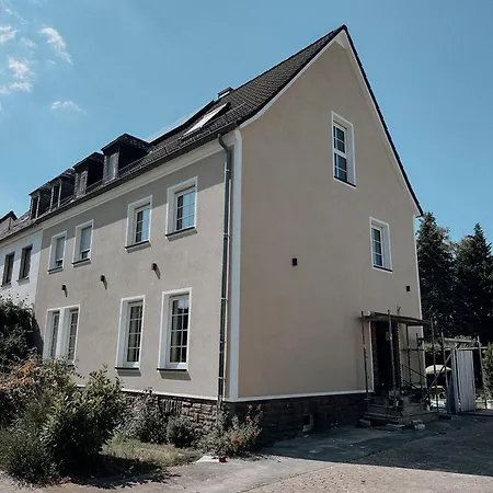 Habitación en casa particular Stilvolles Gaestezimmer Mit Bad In Mechernich-zentrum