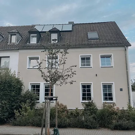 Stilvolles Gaestezimmer Mit Bad In Mechernich-zentrum *