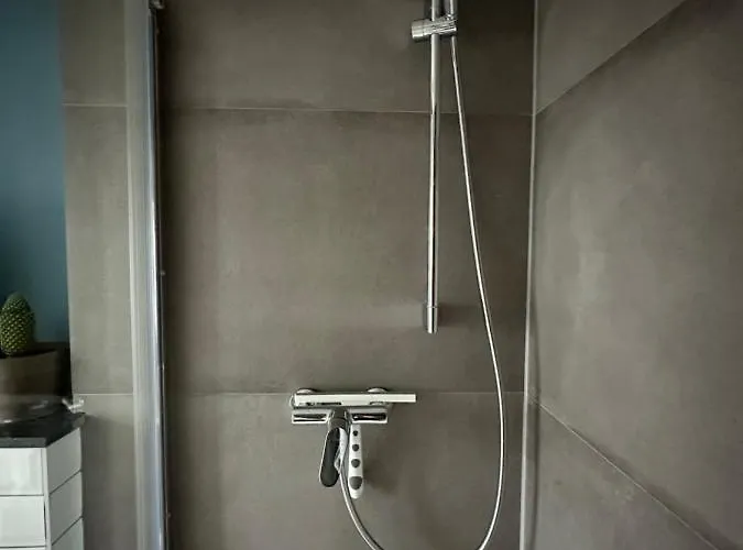 Stilvolles Gaestezimmer Mit Bad In Mechernich-zentrum Privat bolig *