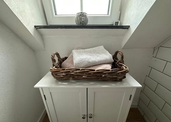 Stilvolles Gaestezimmer Mit Bad In Mechernich-zentrum Privat bolig