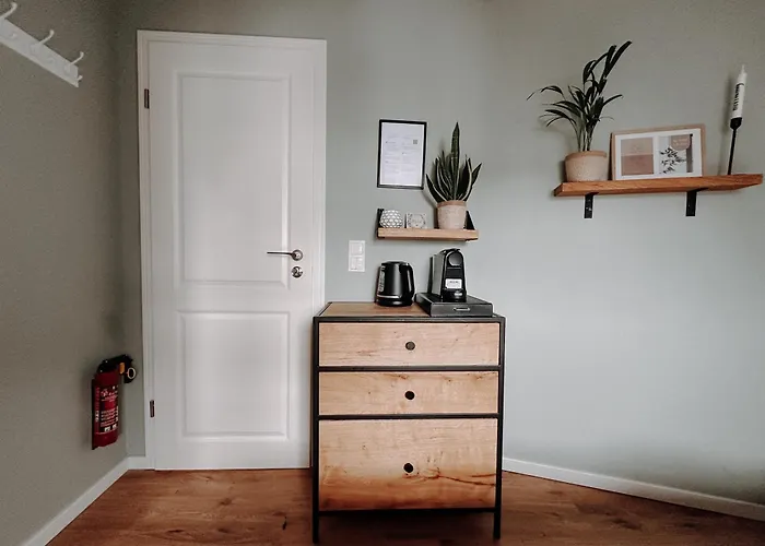 Stilvolles Gaestezimmer Mit Bad In Mechernich-zentrum *